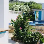 The Dragonfly Retreat דירה